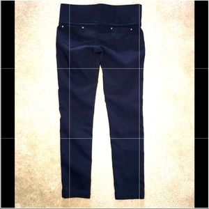 Women’s Navy pants